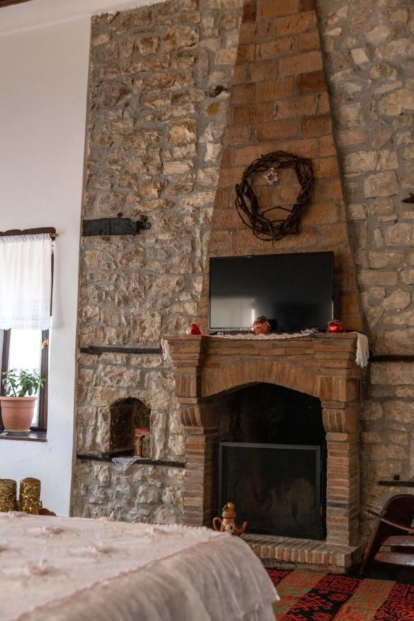 Bujtina Kodiket Guesthouse Berat Exterior photo